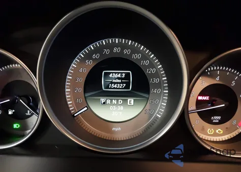 2012 Mercedes-Benz C 300 Sport 4Matic z USA, uszkodzony, nr VIN WDDGF8BB6CA692201